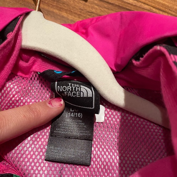 Girls North Face Raincoat - Picture 3 of 4